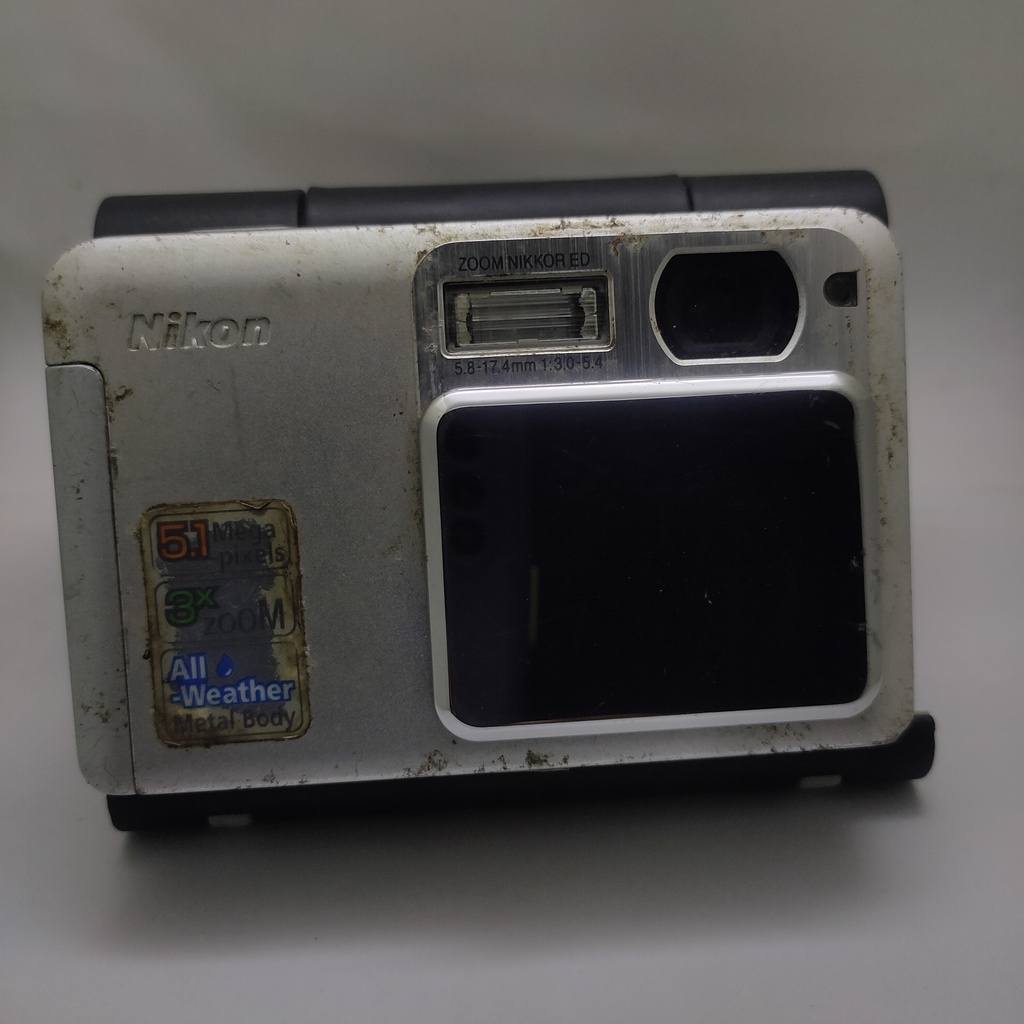 kamera pocket nikon s2 Minus