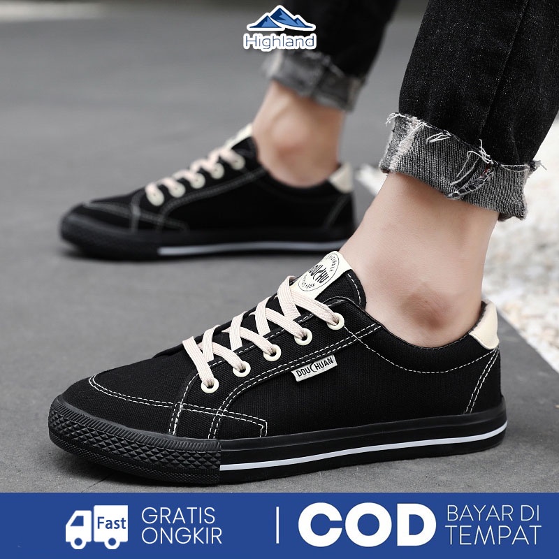 Highland Sepatu Sneakers Pria Casual Sepatu Tali Santai Sepatu Olahraga Lari Laki-laki Import KSC401