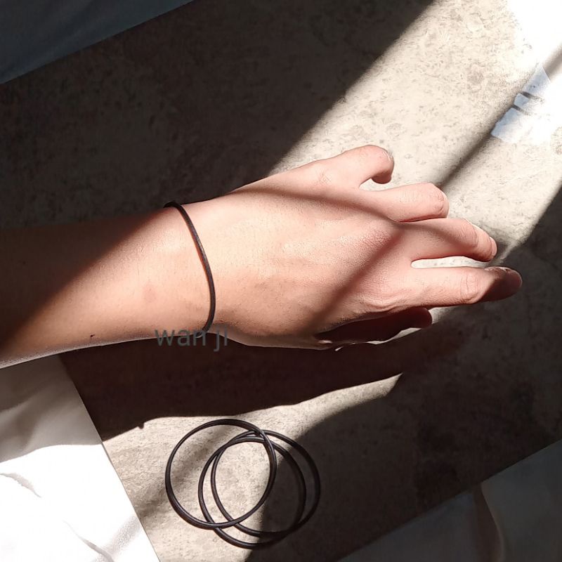 Gelang Karet Polos Simple Basic Unisex Tiny Korean Couple Persahabatan
