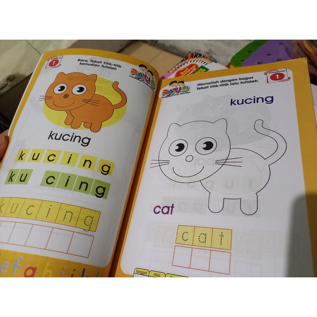 Buku Paud Mewarnai Kreatif Aneka Hewan Menebali dan Menulis Huruf Serba Jaya (FULL COLOR)