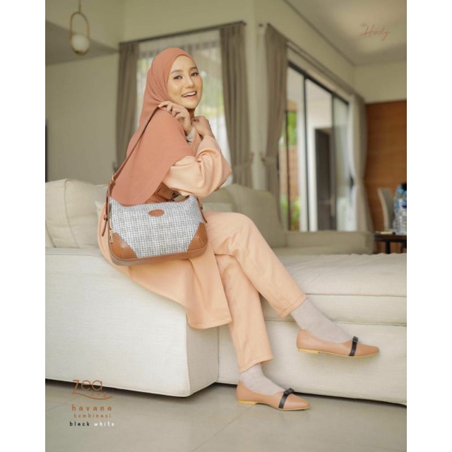 Ready Tas selempang Casual Zea Bag by hody