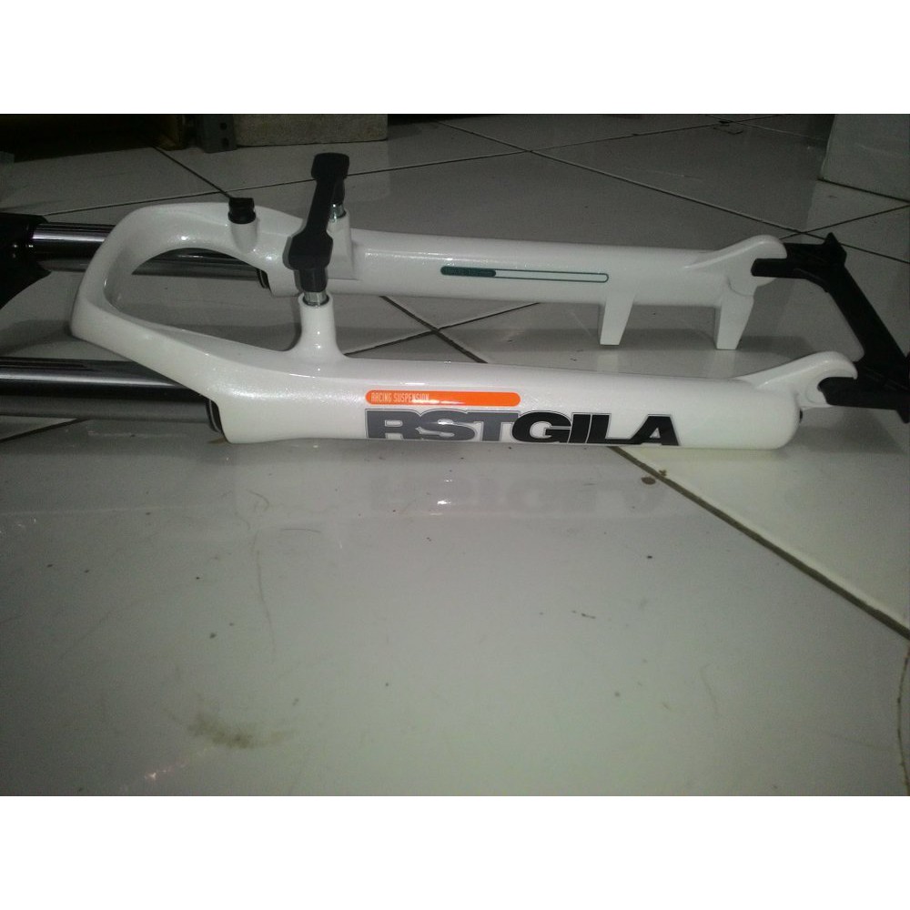 SALE fork RST gila