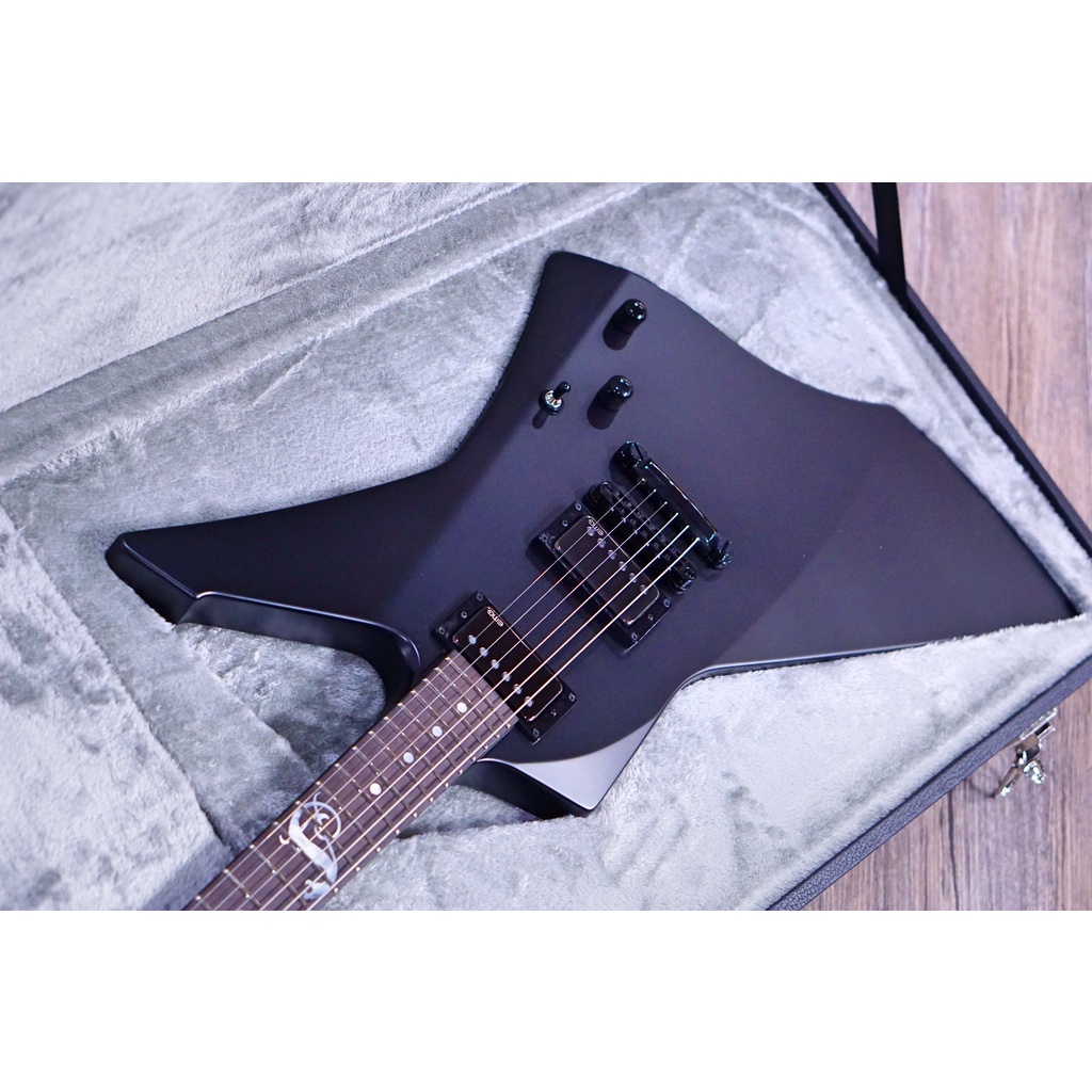 ESP Snakebyte James Hetfield signature satin Black E5250212