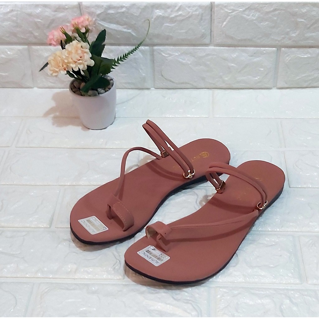  Sandal  Flat Wanita  Tali  Silang Model  Terbaru  Sendal Murah 