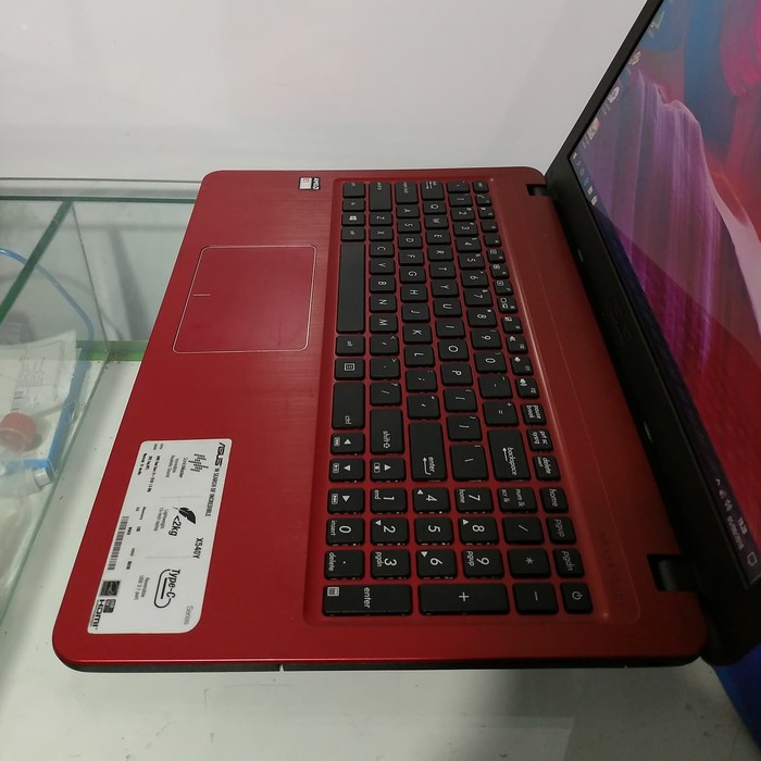 Laptop Asus X540Y E1-71010APU/2GB/500GB Second-1