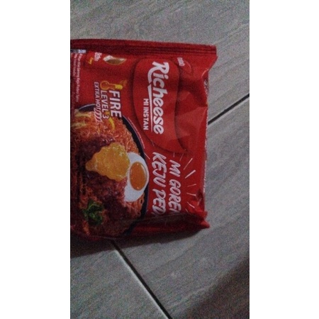 

mie richeese goreng level 3