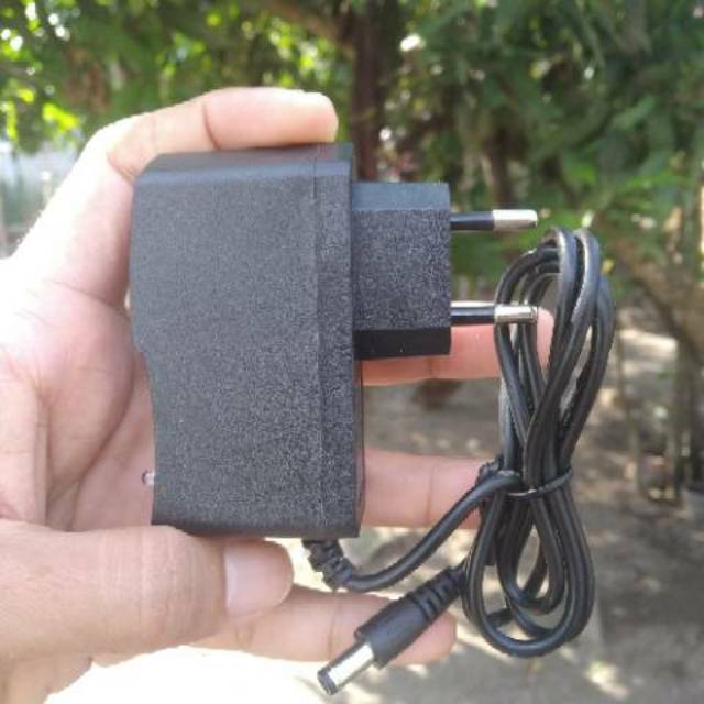 ADAPTOR 12V 1A