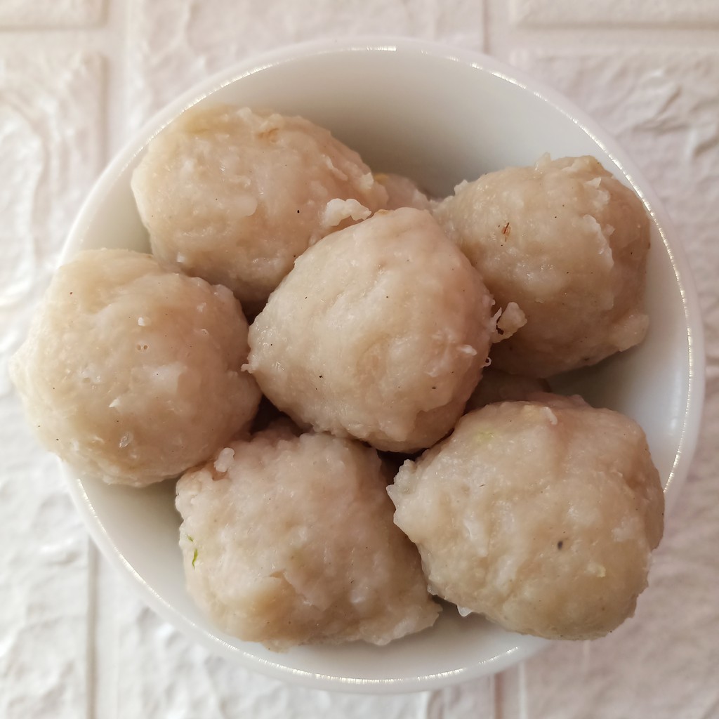 

PENTOL KABUL 26 - Pentol Kabul Frozen Isi 100 Pcs - Pentol Cilok - Bakso Cilok Frozen - Gratis Saos Sambal