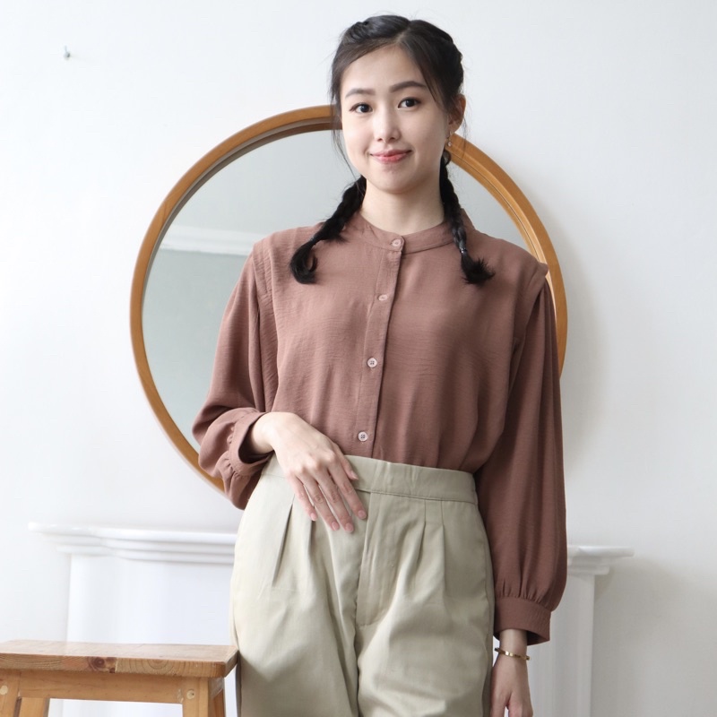 MSMO River Blouse Oneck Longsleeve / Blouse Wanita / Kemeja Kantor / Kemeja Crinkle / Kemeja Lengan Panjang-Mocca