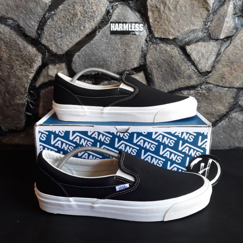 Vans Slip On Vault OG LX Black / White SS 2016 resmi store