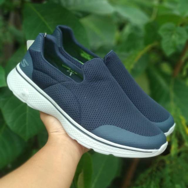 Skechers Go Walk 4 Incredible