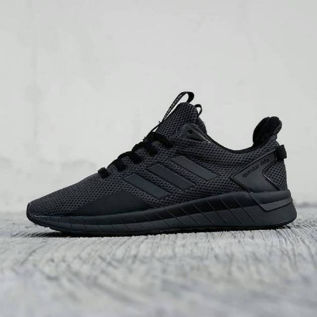 Adidas Questar ride outsole full black 100% original made in indonesia