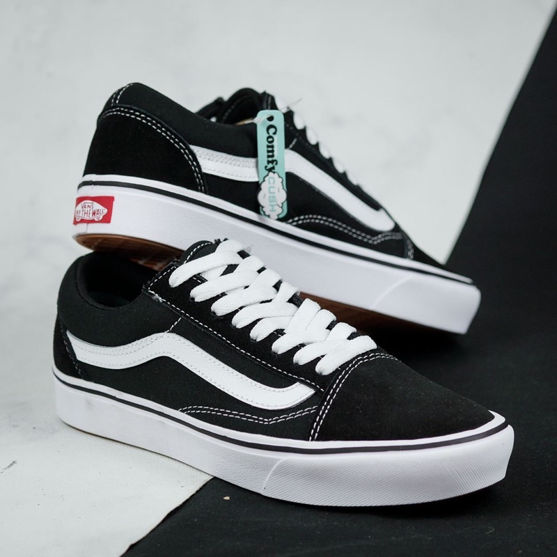 Vans Comfycush Old Skool Black and White
