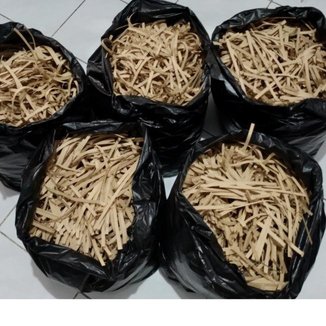 

B_823 KERTAS CACAH/SERUT/SHREDDED PAPER CRAFT 1KG (UTK HAMPERS/GIFT/KADO, dll) V5A7