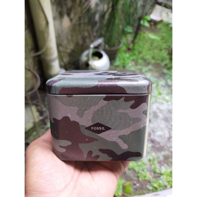 Kaleng Kotak Jam Tangan Asli Fossil