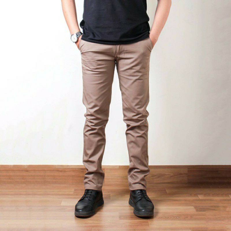 PULLBEAR - Celana Chino Panjang Pria Original Slimfit Bahan Halus