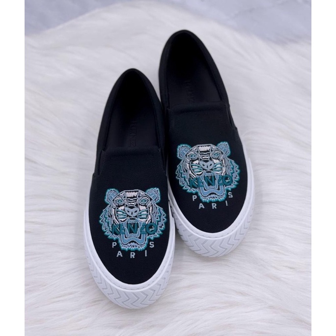 Sepatu kenzo k skate slip on black