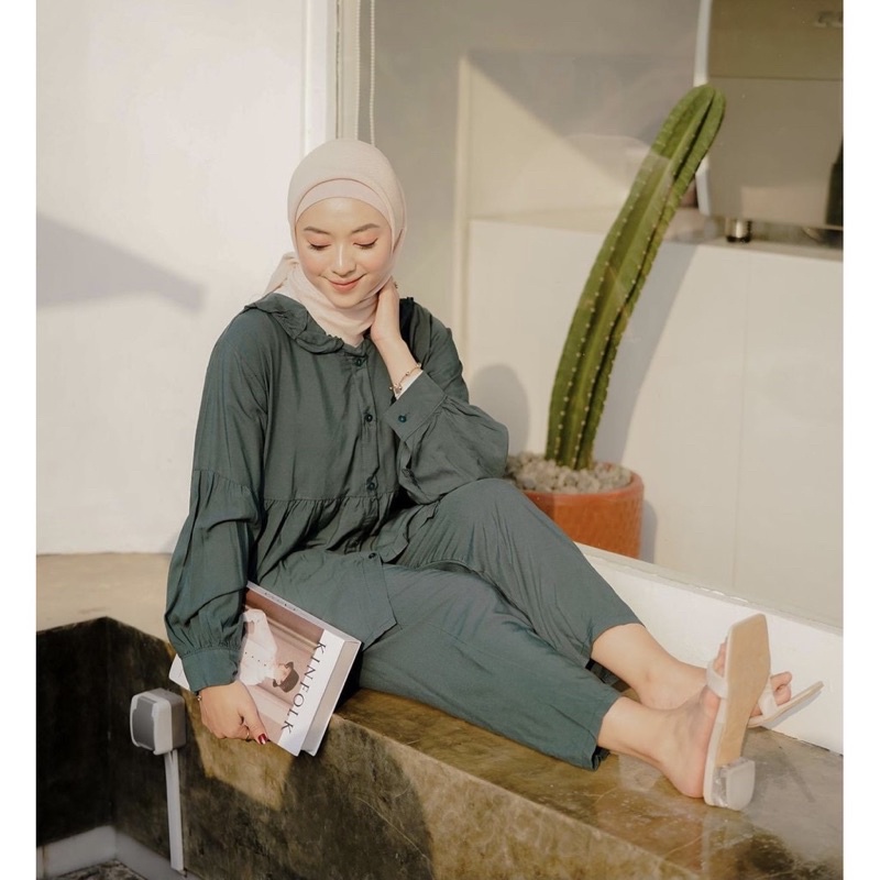 L-T LIVITA SET ONESET SETELAN RAYON WANITA