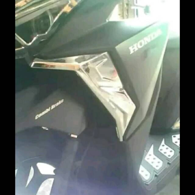 Garnis body depan Vario 150 125 LED esp chrome cover body depan Vario 150 125 LED esp chrome