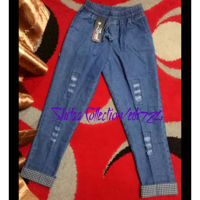 Celana Jeans / Celana Panjang / Celana Anak Perempuan / Celana Luna Motif Bordiran ukuran 24.25.26