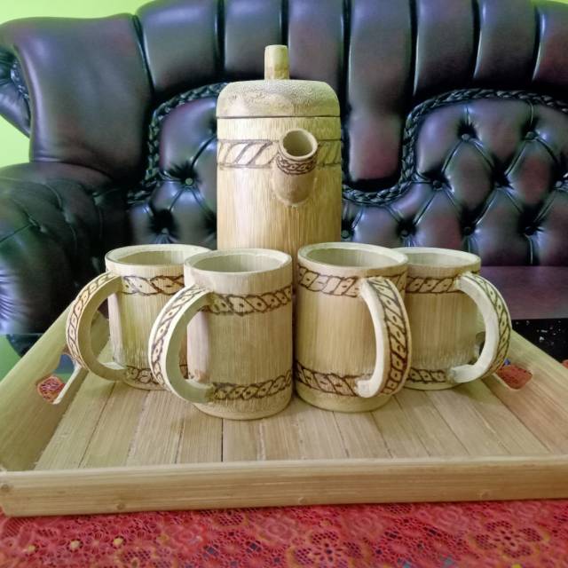 Satu set teko bambu plus gelas