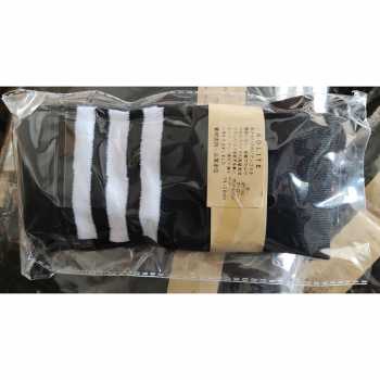 Kaos Kaki Panjang Wanita Selutut / Kaos Kaki Panjang Korean Style Kaos Kaki Panjang Wanita Korea / Kaos Kaki Wanita Panjang Selutut Kaos Kaki Panjang Wanita Hitam Strip Putih Korea Women Long Socks 62cm / Kaos Kaki Wanita Tebal Murah Selutut Warna Hitam