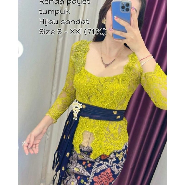 Kebaya Renda Payet Tumpuk