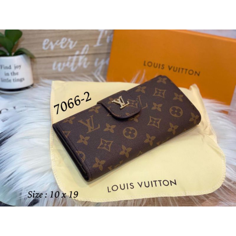 Dompet Lv Import / Dompet Panjang Wanita Import Full Hembos