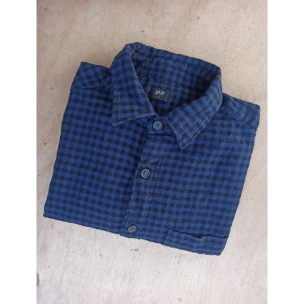 Kemeja Flannel Uniqlo S Biru kotak hitam kecil