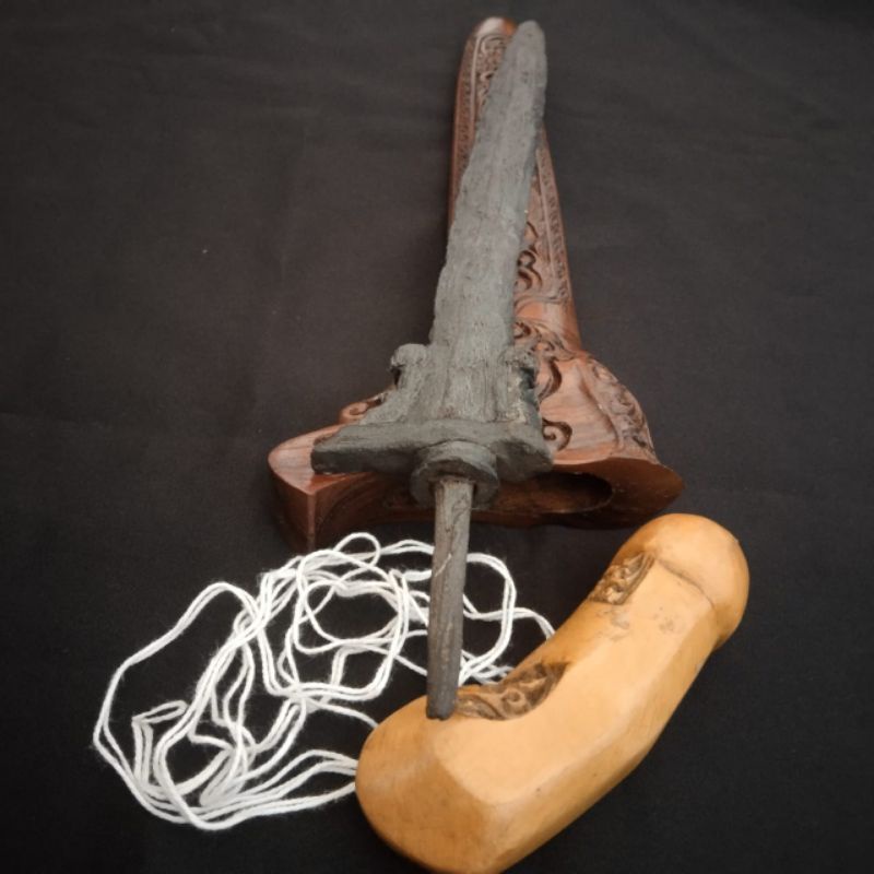 KERIS BETHOK PUTUT KEMBAR / OMYANG JIMBE