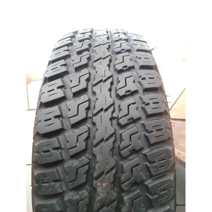 BAN MOBIL SECOUND 235/70 R15 BAN TUBELES BERKUALITAS