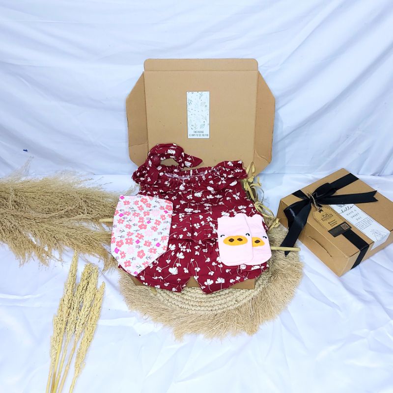 KADO BAYI | HAMPERS BAYI | JUMPER BAYI | JUMPSUIT BAYI | DRESS BAYI PEREMPUAN | BAJU BAYI LAKI LAKI | HAMPERS BAYI NEWBORN | HAMPERS BABY BOY | HAMPERS BABY GIRL | SETELAN ANAK LAKI LAKI | SETELAN ANAK PEREMPUAN | BABY GIFT | PARCEL NEWBORN | KADO LAHIRAN-set maroon floral+kk