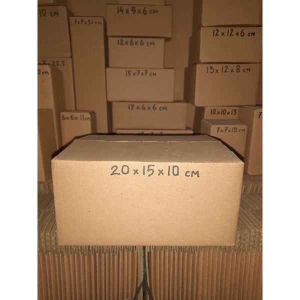 

Kardus 20x15x10 cm baru polos luar dalam