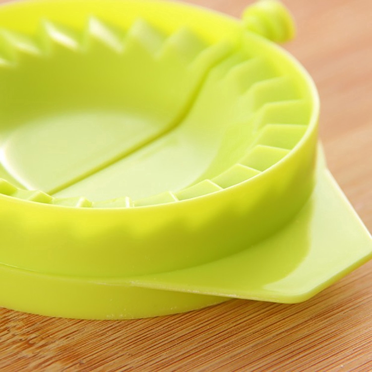 Cetakan Pembuat Pangsit/Ravioli Model Tekan Bahan Plastik Untuk Alat Dapur