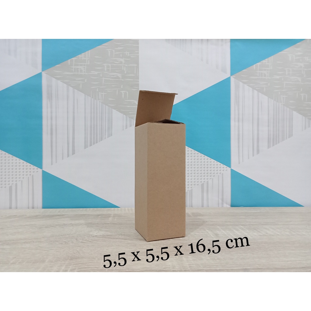 

Kardus 5,5 x 5,5 x 16,5 cm....Die Cut kotak aksesoris dll