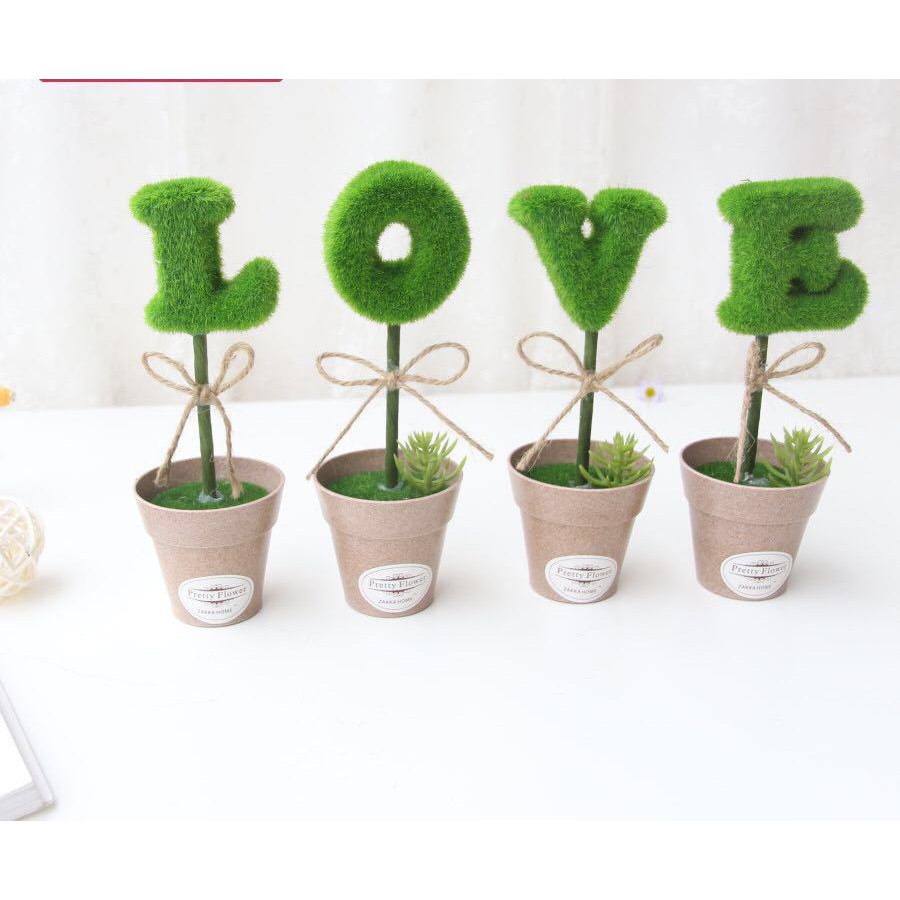 BM820 POT BUNGA HURUF LOVE/ DEKORASI RUMAH/ LOVE POT/ TANAMAN HIAS HURUF LOVE (1KG=32PCS)