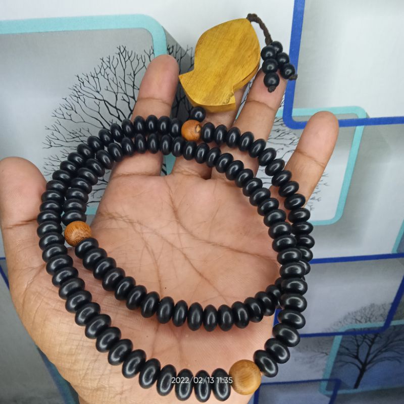 kalung tasbih kelor hitam bandul kelor serat emas
