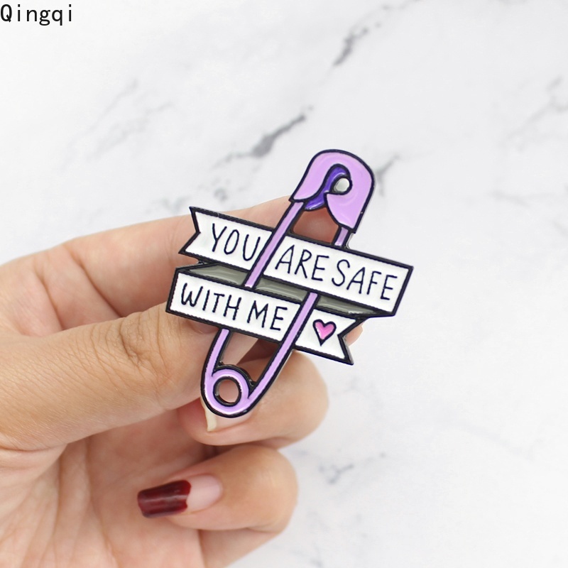 Bros Pin Enamel Bentuk Hati Kecil Tulisan You Are Safe with Me Warna Ungu Untuk Anak Perempuan