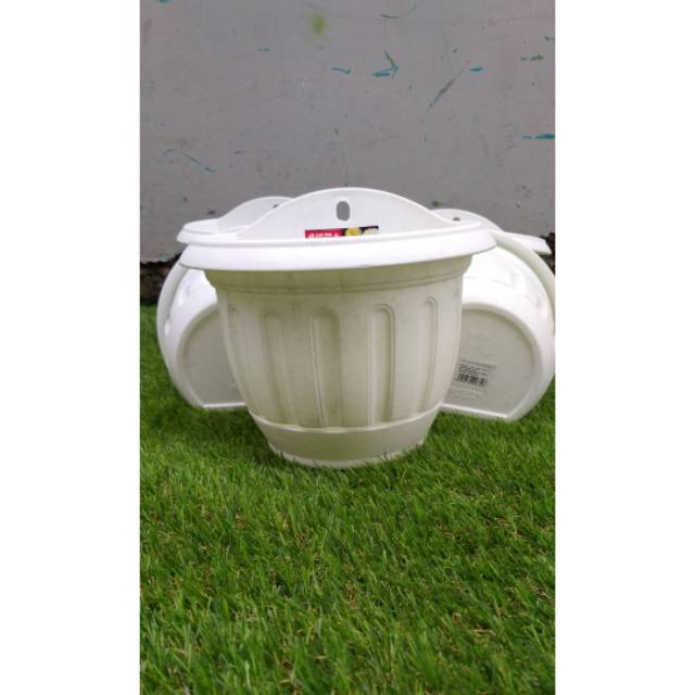 Pot bunga dinding lotus lionstar warna putih keramik 21cm +tatakan bawah