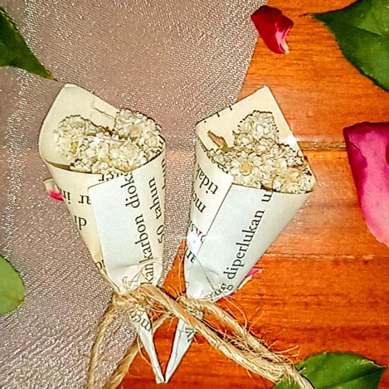 MINI BUKET BUNGA RUSTIC/ BUKET BUNG AMINI/ BUKET BUNGA KERING / EDELWEIS / MINI BUKET EDELWEIS