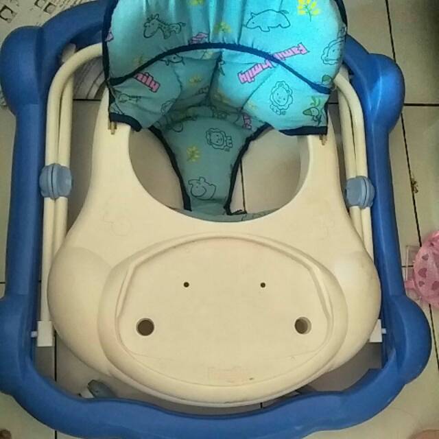 Preloved Baby walker