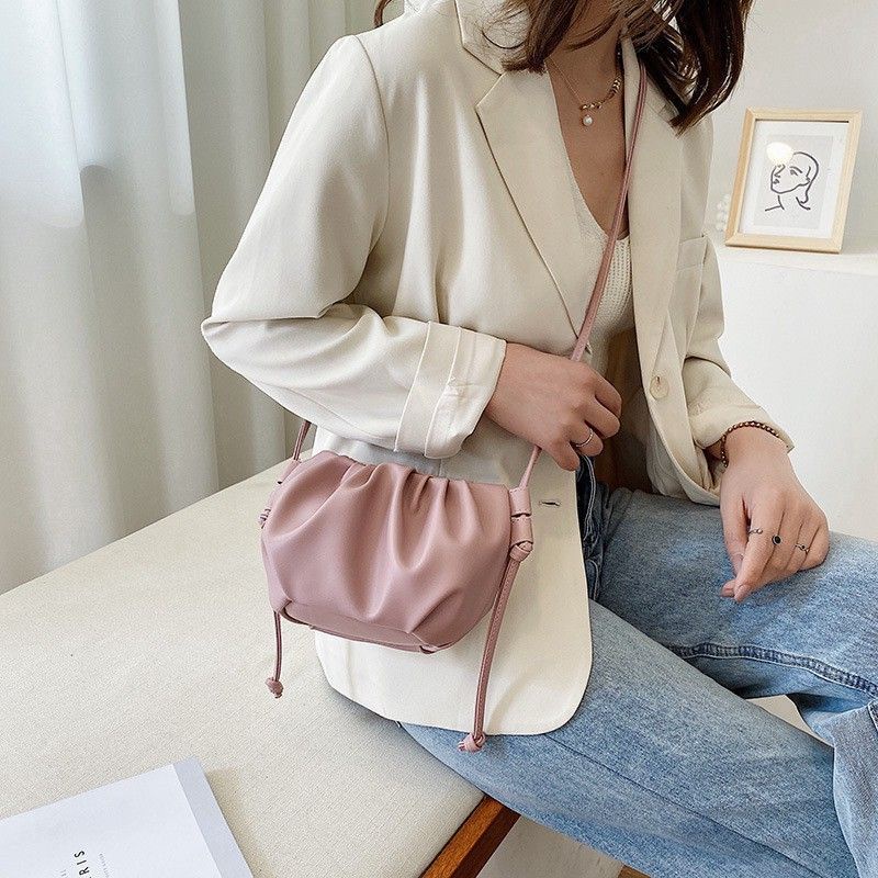 FASHION WANITA TAS SLEMPANG SLING BAG WANITA HITAM PINK PUTIH IMUT GEMOY KECE JALAN JALAN KEREN