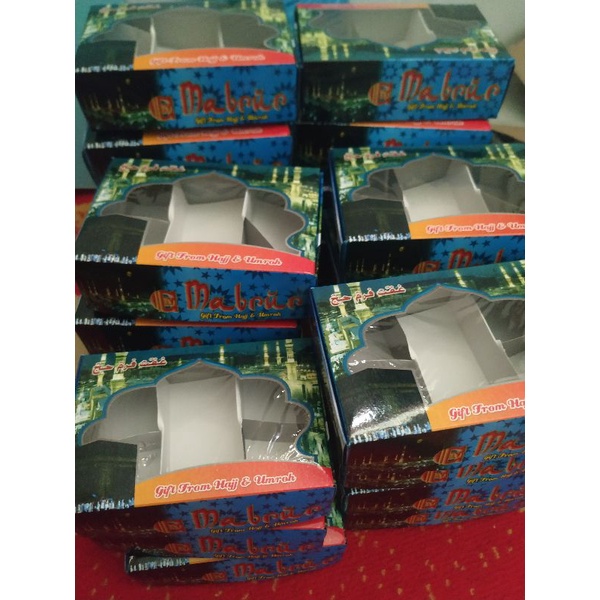 

Dus Kotak Kardus Oleh Oleh Haji Umroh