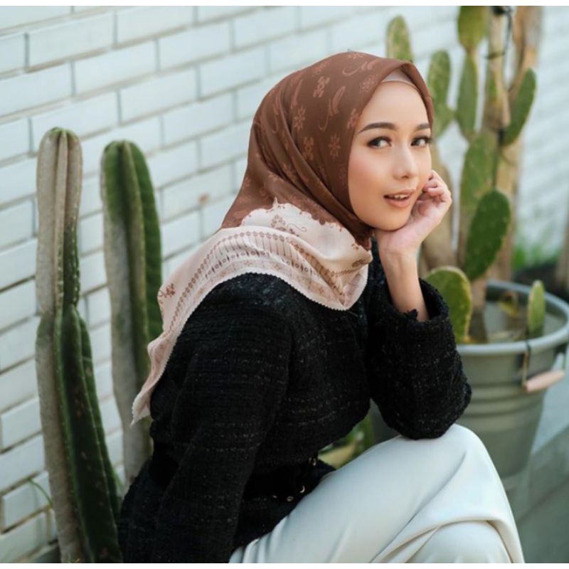 Mono Brown Series Kerudung Motif Segi Empat Hijab Voal Premium Jilbab Scarf Printing Warna Coklat
