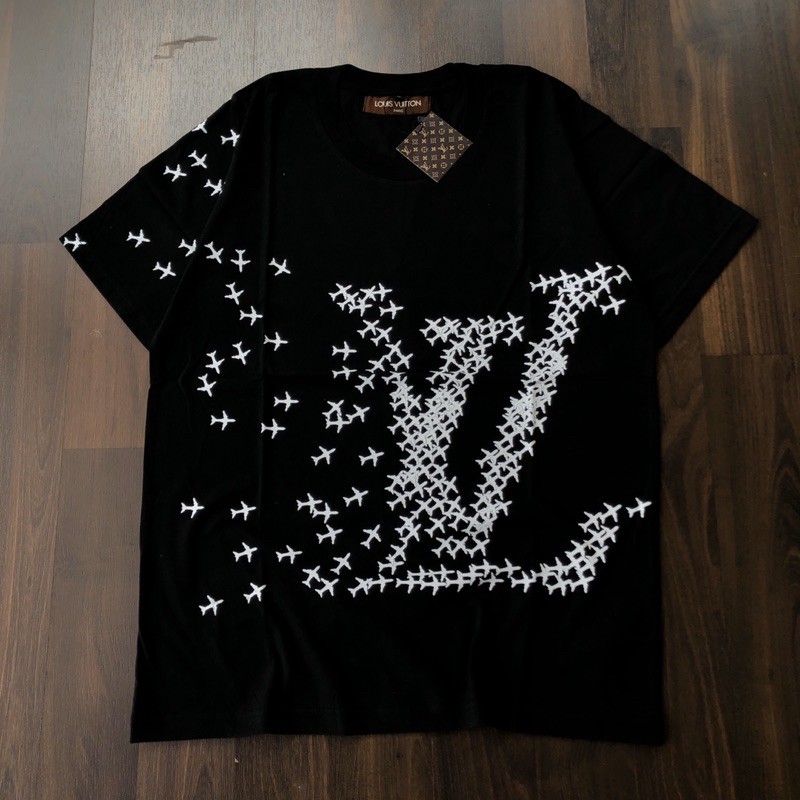 ra.store01 KAOS LOUIS VUITTON- LOGO LV