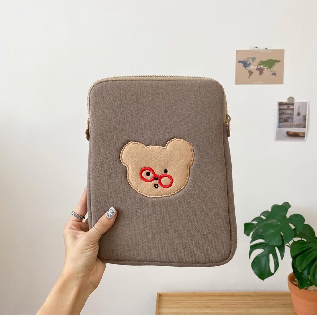 Sleeve Pouch Sarung Tas Bag Case Ipad Tab Tablet Macbook Air Pro Laptop Asus Acer Lenovo HP Huawei 11 12 13 14 15 inch Motif Gambar Beruang Bear Warna Coffee Kopi Lucu Cute Murah Korean Model