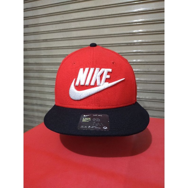 Topi Nike Big Logo Second