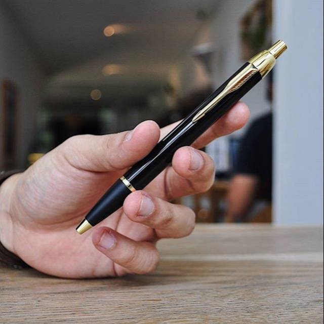 

Parker IM Laque Black Gold Trim Ballpoint