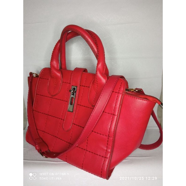Preloved_Tas_Selempang_Wanita_Warna_Merah