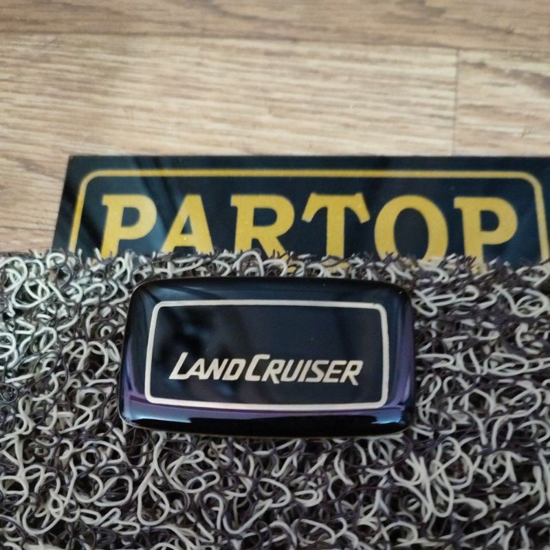 EMBLEM STIR HARDTOP KEPITING